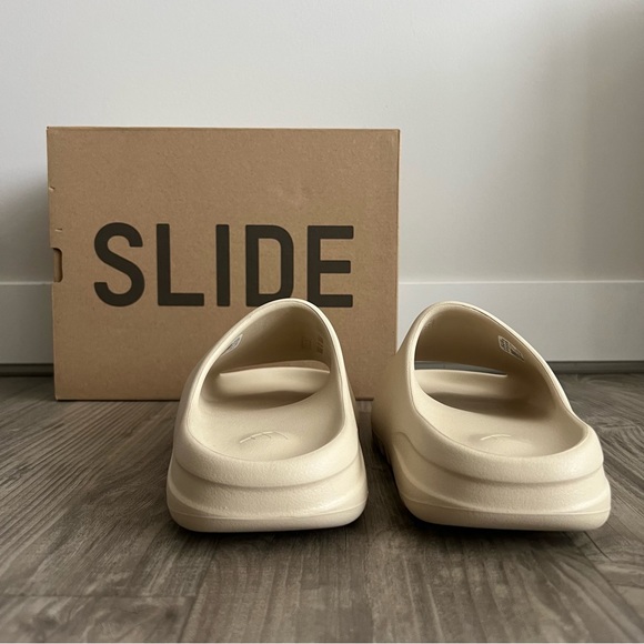 YEEZY SLIDE Bone Off White - Picture 8 of 11
